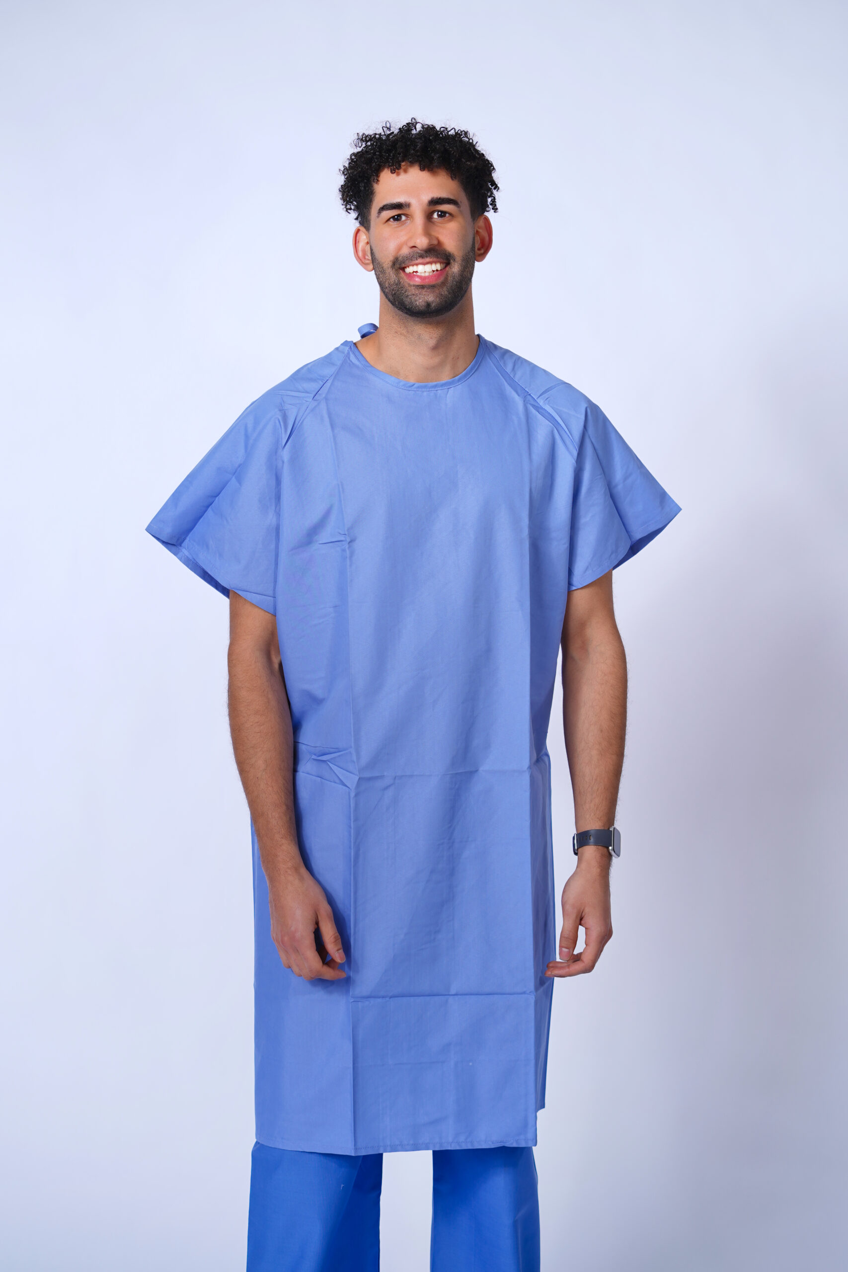 Say Goodbye to Unflattering Gowns: Browse Hospital Gowns for Sale - DocCheck